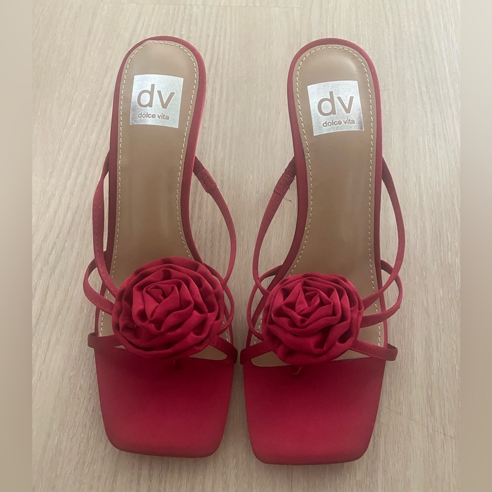 💕NEW💕 Gorgeous Red Zelly Shoes
